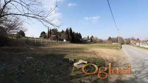 Idealan plac za kucu za odmor!